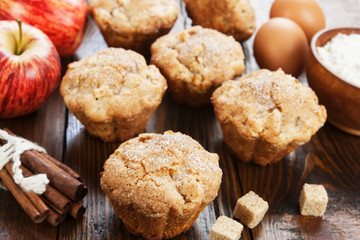 Muffins with apple