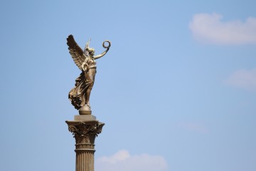 Säule Tschechische Philharmonie