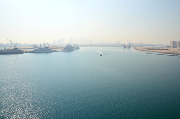 Naklejka premium Dubai Industrial Sea Port Protection