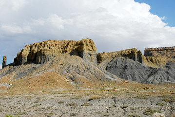 Rock formations in the southwestern desert