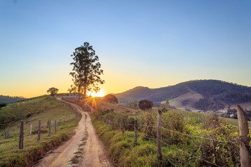 P&ocirc;r do Sol da estrada