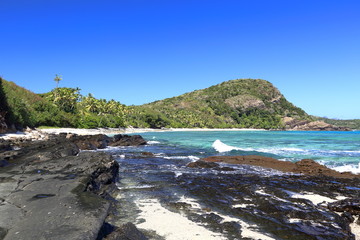 Plage d'une île volcanique