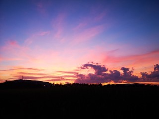 Fototapeta na wymiar malerischer Sonnenaufgang