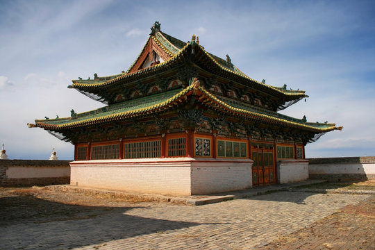Zuun Zuu temple at sunset in Erdene Zuu Khiid Monastery, part of the Orkhon Valley Cultural Landscape World Heritage Site, in Kharkhorin (Karakorum), Mongolia.