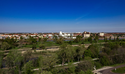 Fototapeta na wymiar Magdeburg Panoramablick vom Jahrtausendturm