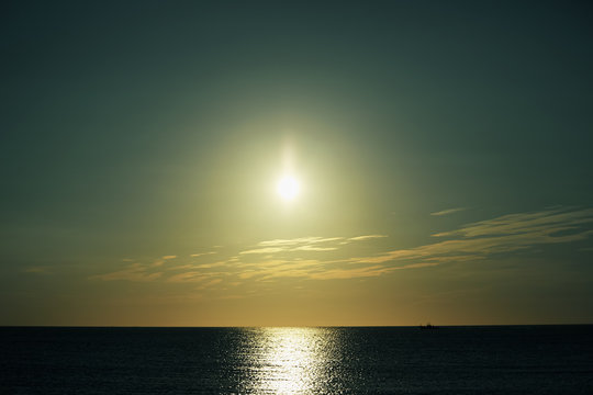 日本海の夕日