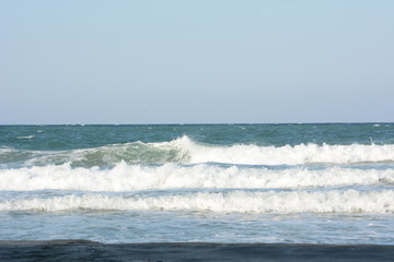 Fototapeta premium waves on the beach
