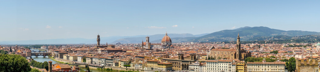 Fototapeta na wymiar Historic buildings and famous Basilica di Santa Maria del Fiore in Florence, Italy