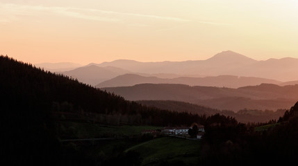 Naklejka na ściany i meble bizkaia,vizcaya,euskadi,basque country,sky,landscape,sun,sunset,nature,sunrise,sunlight,orange,dawn,cloud,scenic,dusk,sunshine,evening,outdoor,sunny,natural,paradise,mountain,mount,scenery,colorful,la