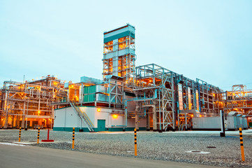 Construction of a petrochemical and oil refinery