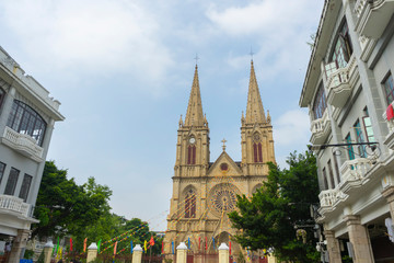 Fototapeta premium Many tourist sightseeing in Sacred Heart Cathedral in Guangzhou ,Guangdong, China