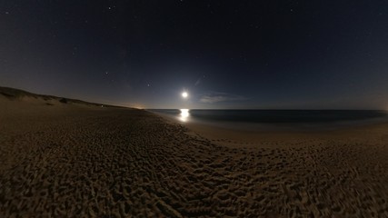 Im Mondschein - Nachtaufnahme Strand Frankreich