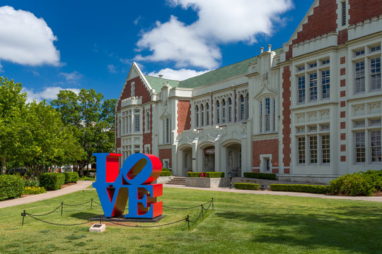 Love Sculpture and Visitor Center at University of Oklahoma