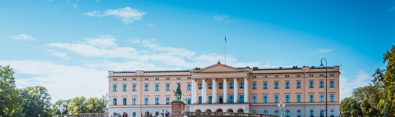 Fototapeta na wymiar Pałac króla w Oslo