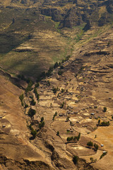 Pueblo en la zona de Chennek, Montañas Simien, Etiopia, Africa