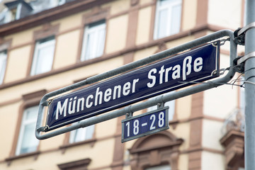 Obraz premium Munich Street Sign in Frankfurt