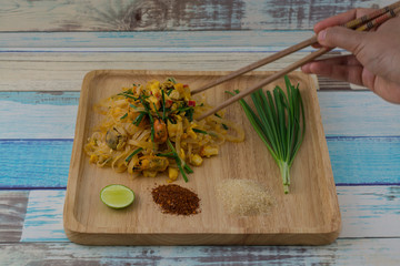 Pad Thai Mussel