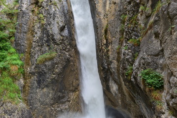 Obraz premium Wasserfall am Zammer Lochputz