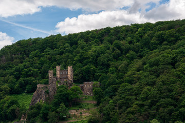 Fototapeta na wymiar View of the Rheinstein Castle