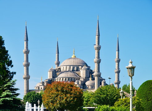 Blue mosque (Sultanhmet camii) against blue sky,   Istanbul Turkey.