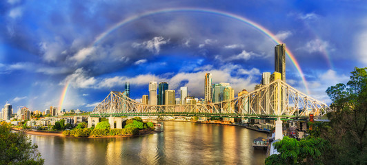 BNE Story Bridge Rainbow Panorama - obrazy, fototapety, plakaty