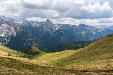 Obraz premium Beautiful mountain landscape of the Dolomites in June.