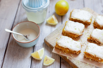 Lemon portion cakes decorated lemon zest