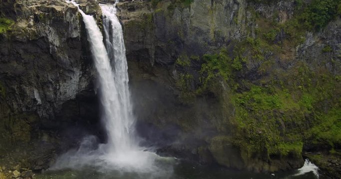 Panning Snoqualmie Falls Waterfall in Pacific Northwest.mov