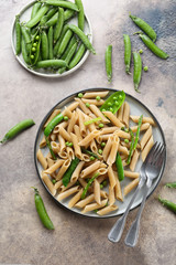 Spring penne with asparagus and green pea