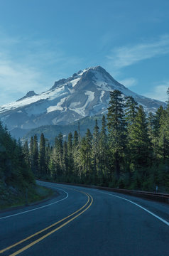Road background in Oregon