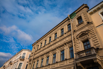 Fototapeta na wymiar old building and blue sky
