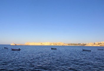 Obraz premium Barcas en el mar