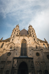 Fototapeta premium Saint Stephen's Cathedral on the central square in Vienna, Austria