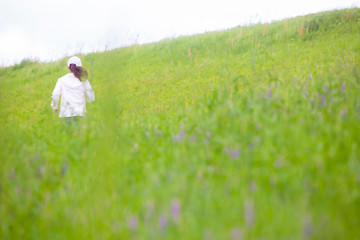 ランニングする女性
