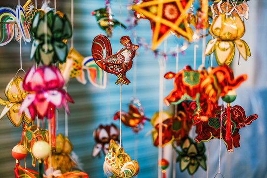 Colorful Of Tradition Lanterns Hanging On Street In Chinatown  Lantern Market, Saigon, Vietnam. Many Kind Of Beautiful Plastic Lanterns In Mid Autumn Festival. National And Cultural Holiday.