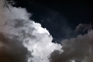 Fototapeta na wymiar Big white clouds in the sky