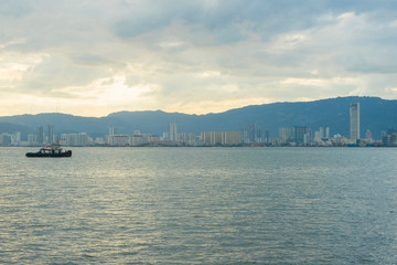 Obraz premium Georgetown cityscape at sunset in Penang, Malaysia.