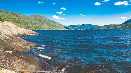 Lake Krøderen in the Buskerud region of Norway, jezioro kroderen w regionie buskerud w norwegi