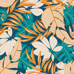 Abstraktes nahtloses Muster mit bunten tropischen Blättern und Blumen auf einem Pastellhintergrund. Vektor-Design. Dschungel drucken. Blumenhintergrund. Druck und Textilien. Exotische Tropen. Sommer-Design.