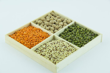 The set of cereals in a box of chickpeas, mash, lentils and Genoa