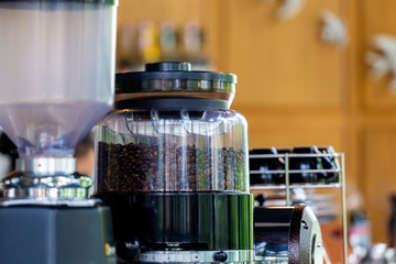 Coffee shop and coffee maker