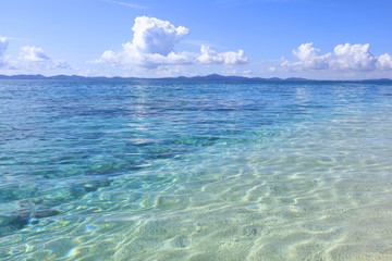 沖縄の美しい海とさわやかな空