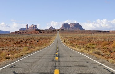Highway 163, leading to the giant monoliths of Monument Valley Navajo Nation Park, Arizona, USA, North America