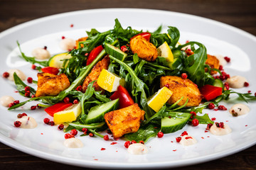 Greek salad with grilled chicken
