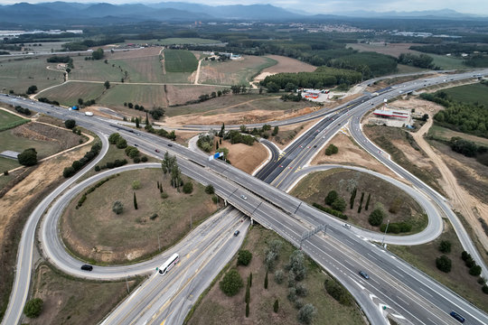 Aerial view of traffic construction.