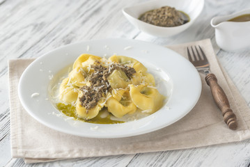 Tortelloni stuffed with ricotta with pesto