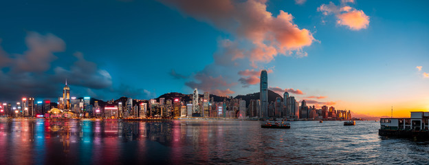 Fototapeta na wymiar Hong Kong Victoria Harbor in beautiful sunset 