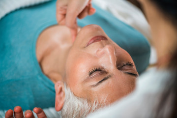 Obraz na płótnie Canvas Facial Marma Therapy, Ayurveda Neck Massage (Kanth Marma)
