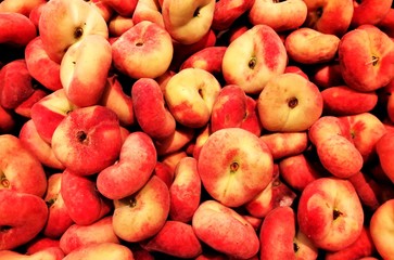 many Paraguayo peaches