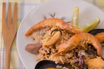 Tasty seafood dish – Paella a la marinera